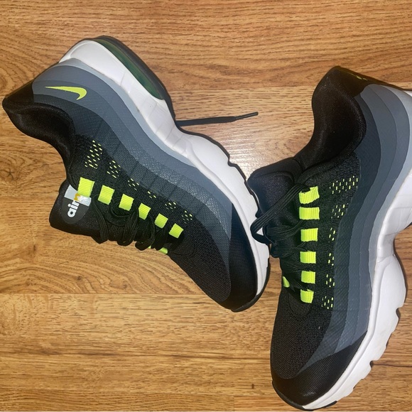 Nike sneakers 6.5 us ,37.5 eur - Picture 2 of 3